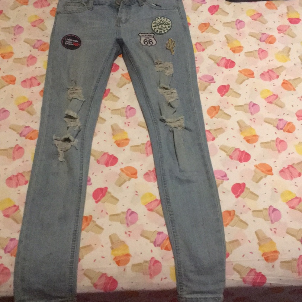 Selling these wet seal jeans